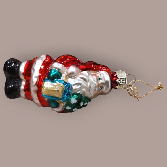 Full Santa Holding Present Christmas Tree Ornament Blown Glass Thomas Pacconi 02 - Picture 4 of 6